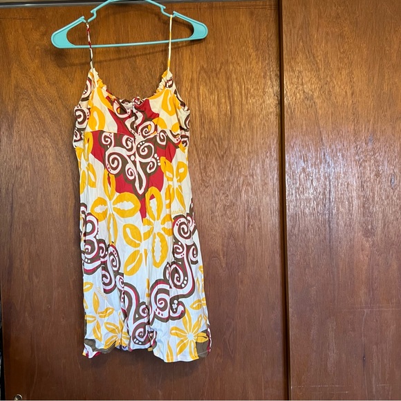 Manuhealii Womens dress - Picture 8 of 8